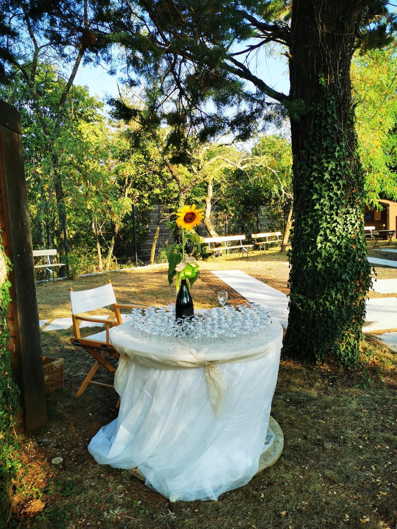 Komen Krasen Kras 104 Resort מראה חיצוני תמונה